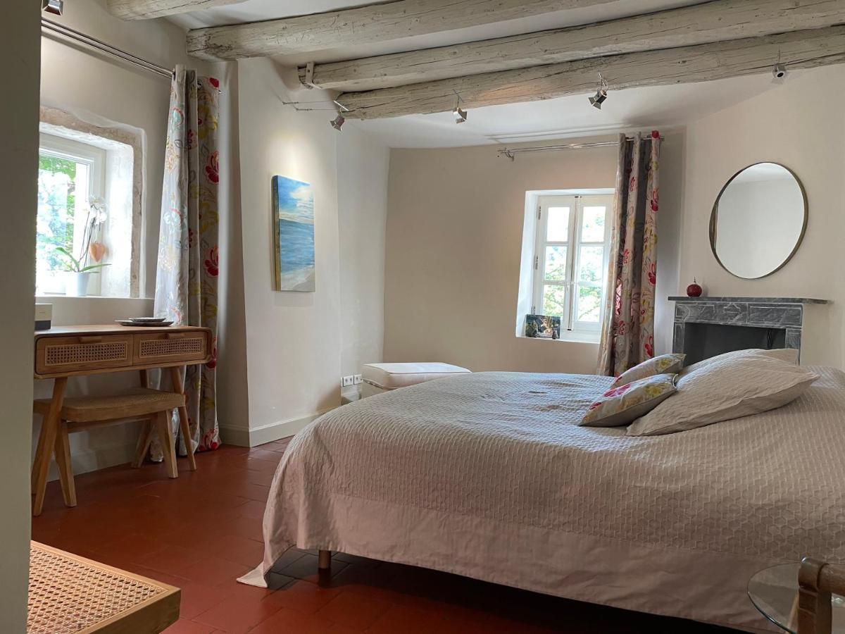 Bed and Breakfast Ermitage Notre Dame De Vacquieres Noves Exterior foto