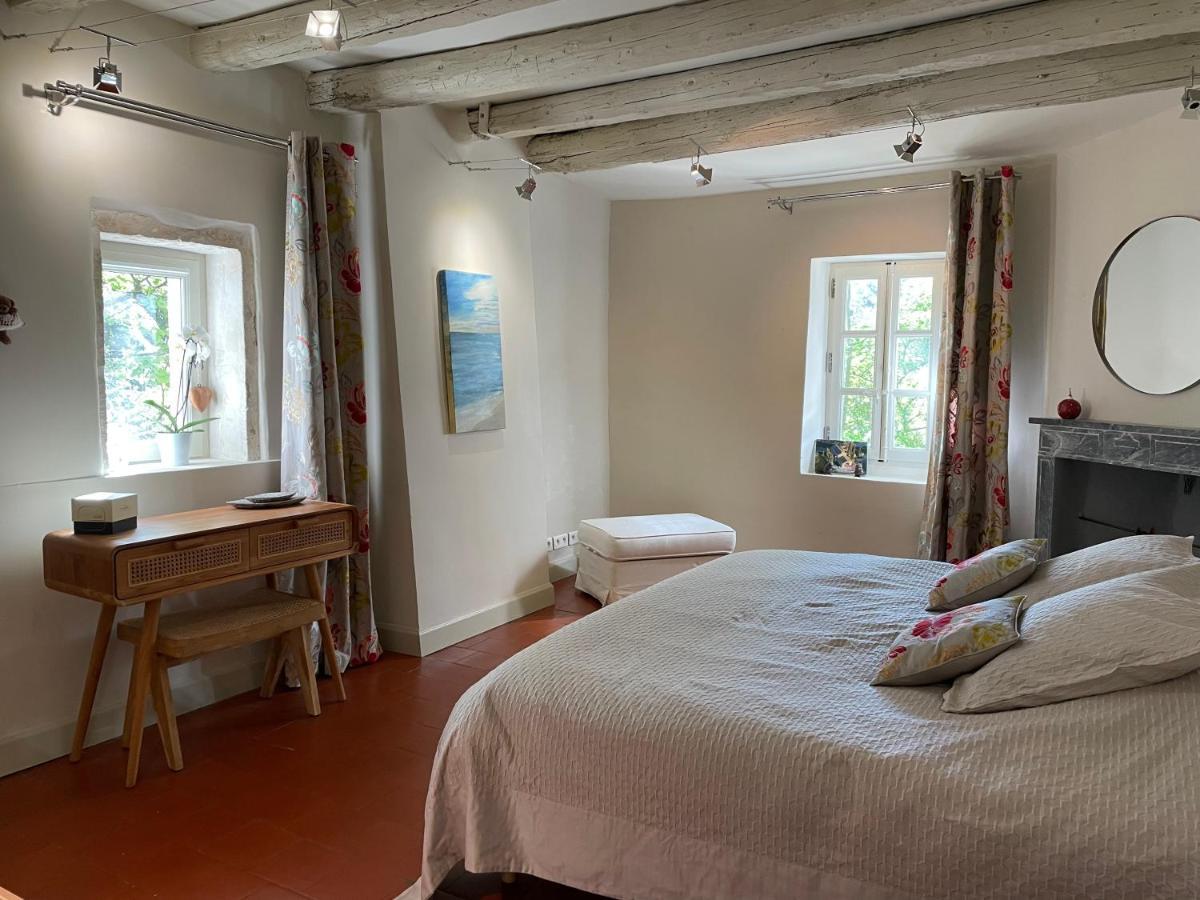 Bed and Breakfast Ermitage Notre Dame De Vacquieres Noves Exterior foto